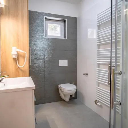 Myflat Batthyany Premium דירה שיופוק
